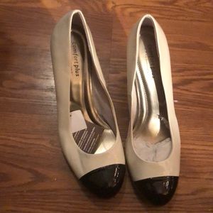 Patent “leather” off White and Black Heel Size 12